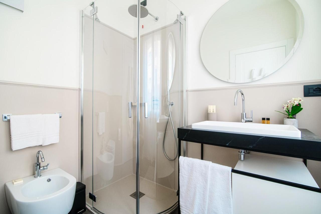 In Centro Luxury Rooms コモ エクステリア 写真