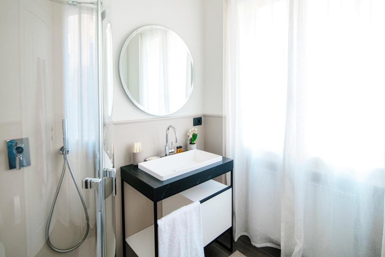 In Centro Luxury Rooms コモ エクステリア 写真
