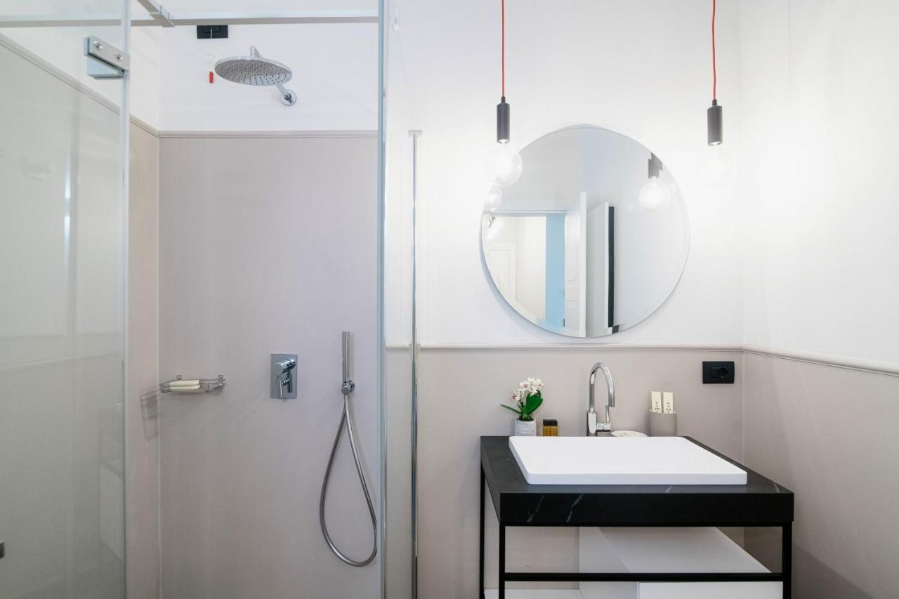 In Centro Luxury Rooms コモ エクステリア 写真