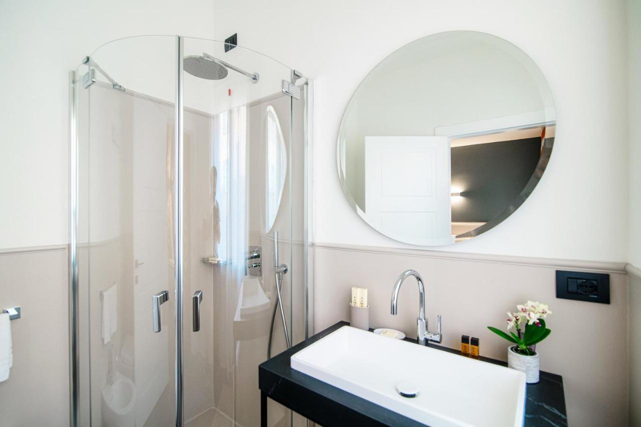 In Centro Luxury Rooms コモ エクステリア 写真
