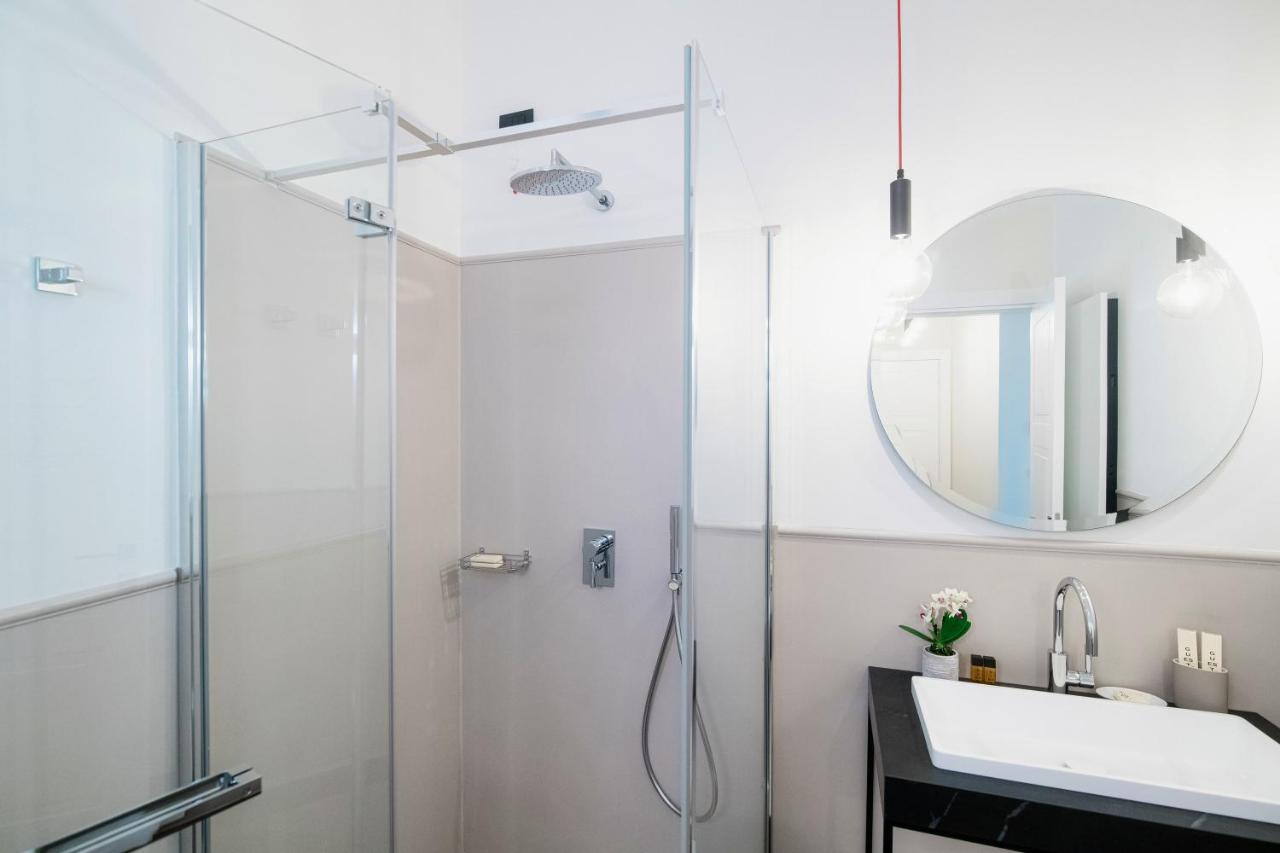 In Centro Luxury Rooms コモ エクステリア 写真