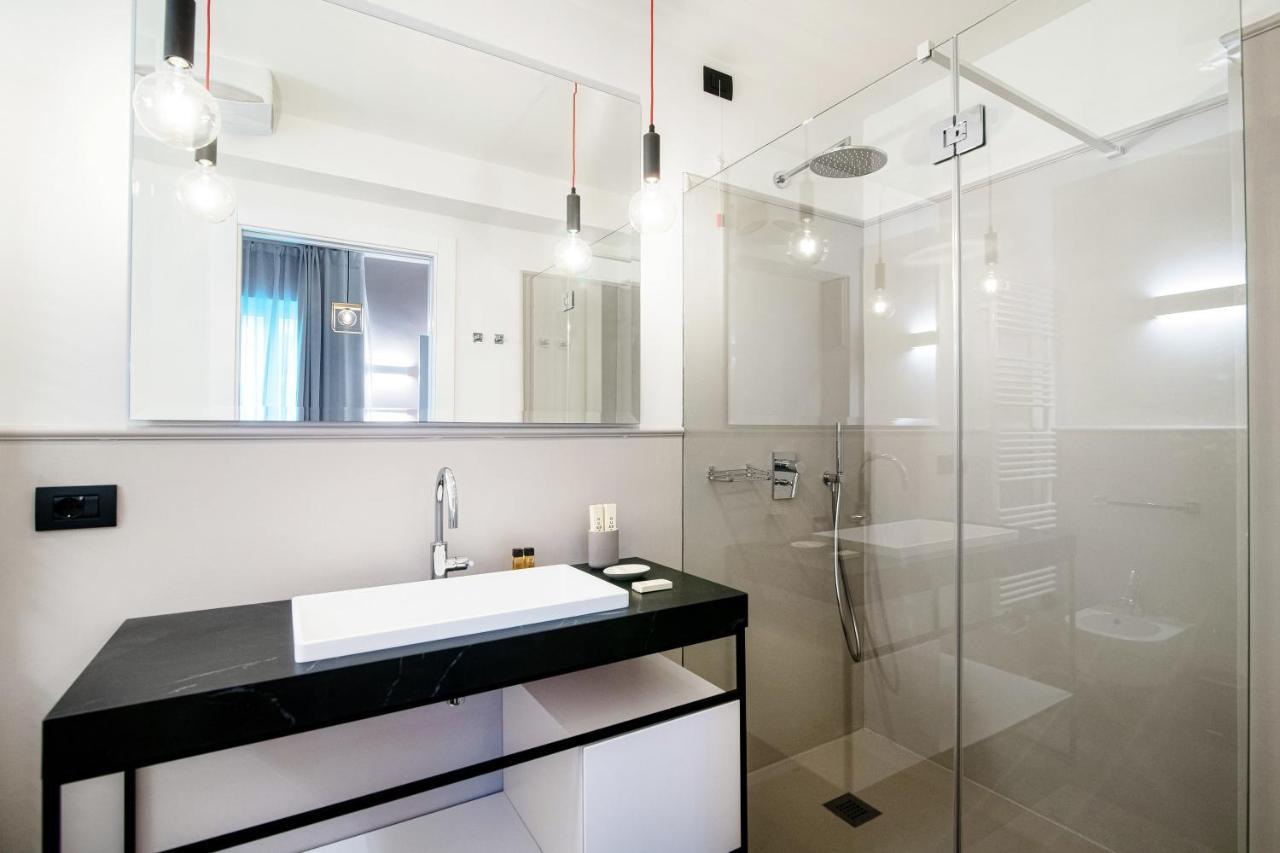 In Centro Luxury Rooms コモ エクステリア 写真